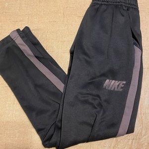 Boys Nike sweatpants